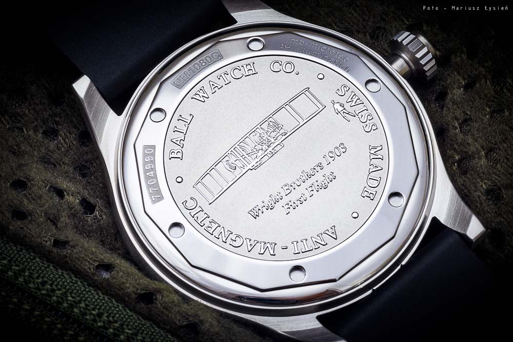 BALL ENGINEER MASTER II AVIATOR NM1080C-P14A-BK