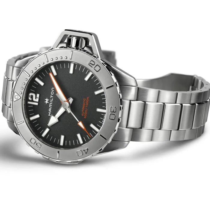 Hamilton Khaki Navy
Frogman Auto
Automatic | 46mm | H77815130
Ø 41mm
Ø 46mm