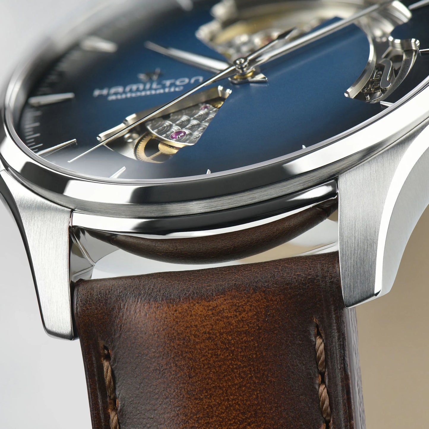 Hamilton Jazzmaster
Open Heart Auto
Automatic | 40mm | H32675540