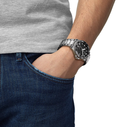 Tissot Seastar 1000 40mm
T120.410.11.051.00
