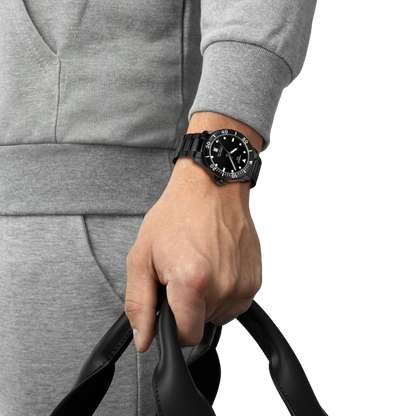 Tissot Seastar 1000 40mm
T120.410.33.051.00