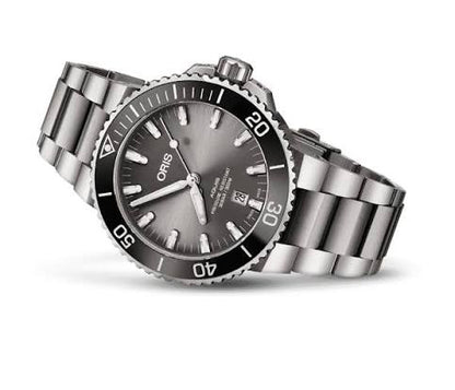 ORIS AQUIRS DATE TITANIUM 01 733 7730 7153-07 8 24 15PEB  43.5mm