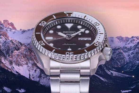 Seiko 5 Sport 2025 Thong Sia Exclusive 1000pcs Limited Edition "Winter Snow Brown Dial" SRPM13K1