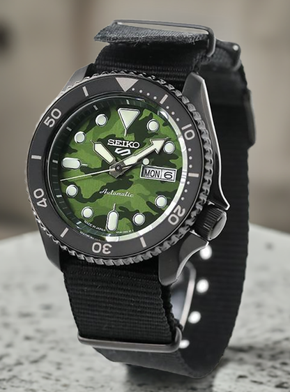 SEIKO 5 Sports SKX SERIES SRPJ37K1 42.5mm